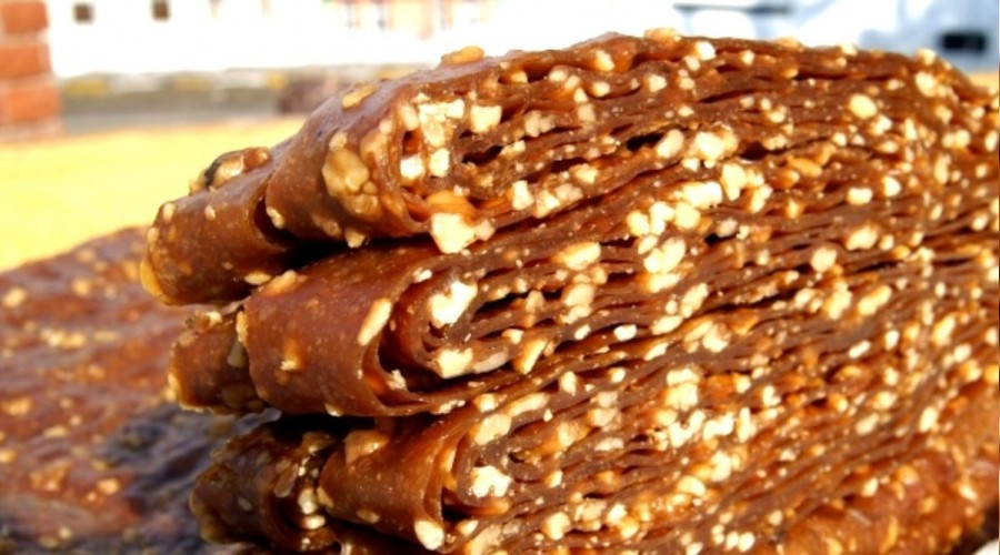 Kars'ta cevizli sucuk ve köme mesaisi başladı