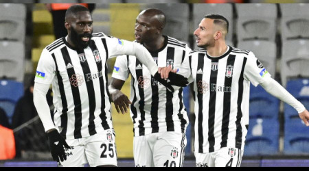 Kartal Başakşehir'i iki golle geçti