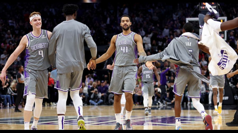 Kings'ten Nets'e 32 sayı fark