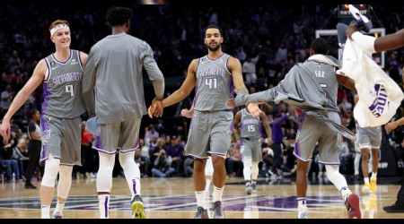 Kings'ten Nets'e 32 sayı fark