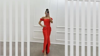 Kırmızı abiye ve beyaz nikah elbiseleriyle göz kamaştırıcı görünümler