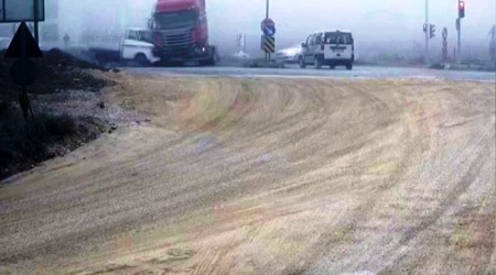 Krmz kta geen kamyonet tra arpt