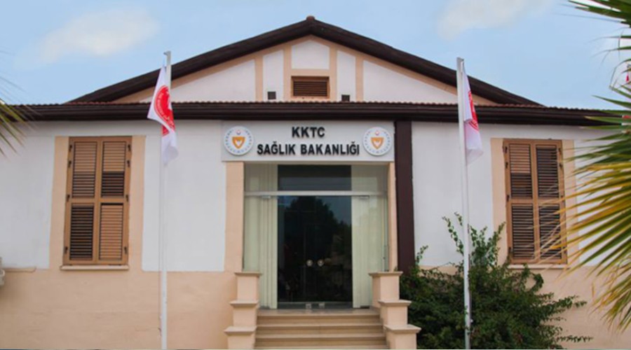 KKTC'nin karantina ücreti uygulamasına öğrencilerden tepki