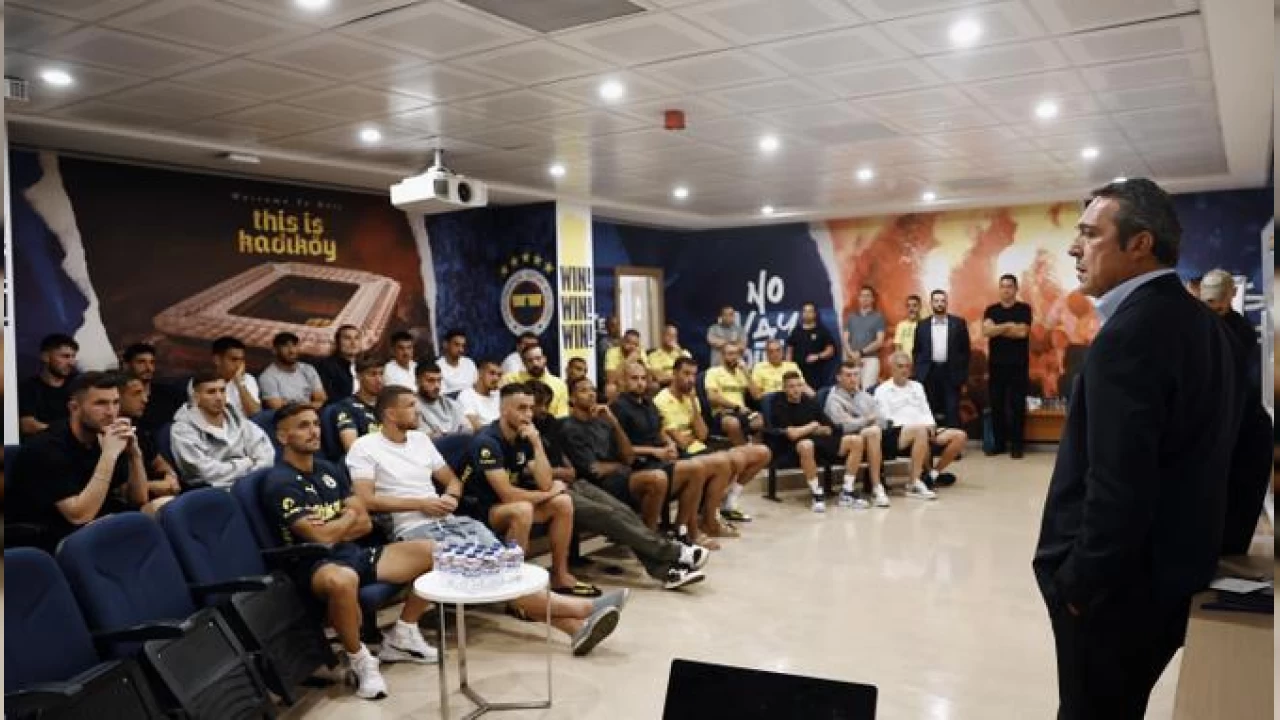 Ko� futbolculardan derbi galibiyeti istedi 