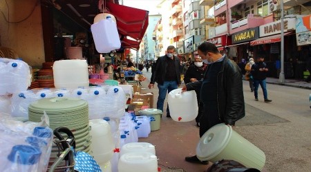 Kocaeli'de bidon satlar patlad