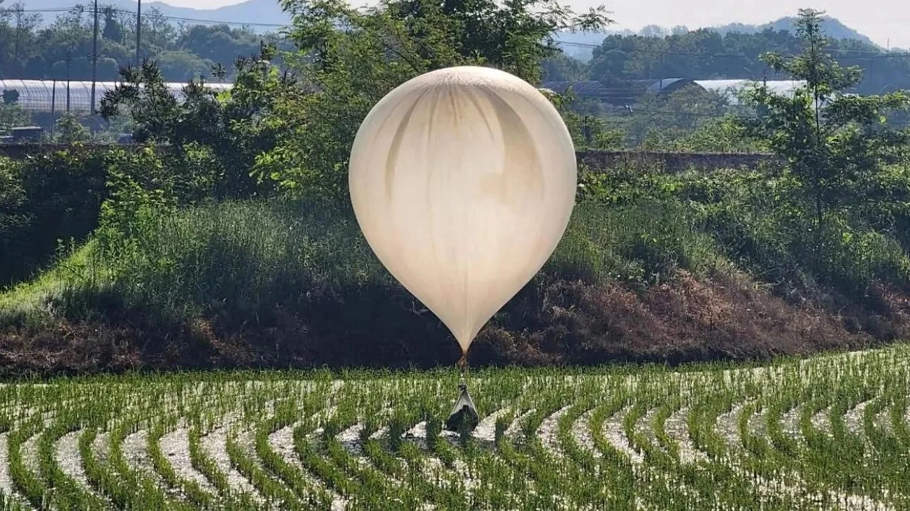 Kuzey Kore'nin çöp balonları, Güney Kore'de hava trafiğini aksattı