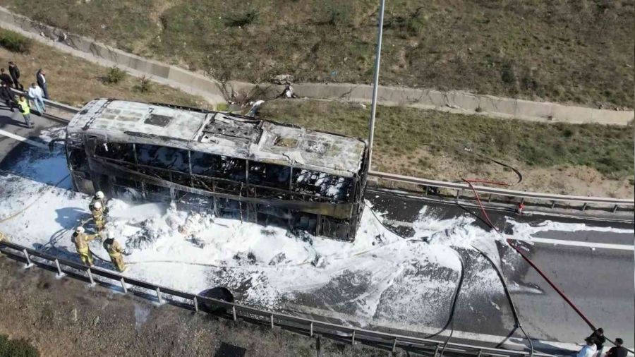 Kuzey Marmara Otoyolu'nda otob�s yand�