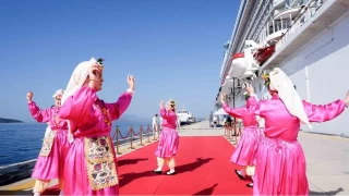 Malta bayrakl kruvaziyer Bodrum'a ilk seferini yapt