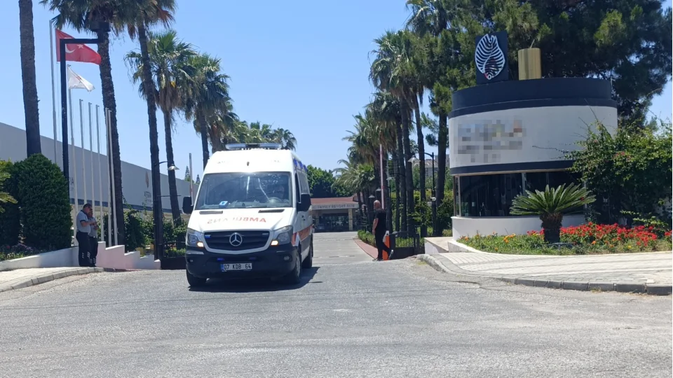 Manavgat'ta otelde klor gaz� s�z�nt�s�ndan 25 ki�i etkilendi