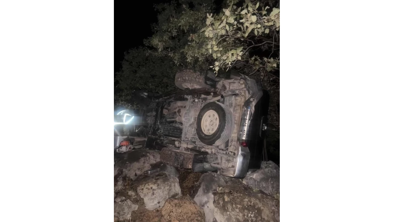 Mardin'de devrilen pikapta 2'si çocuk 6 kişi yaralandı