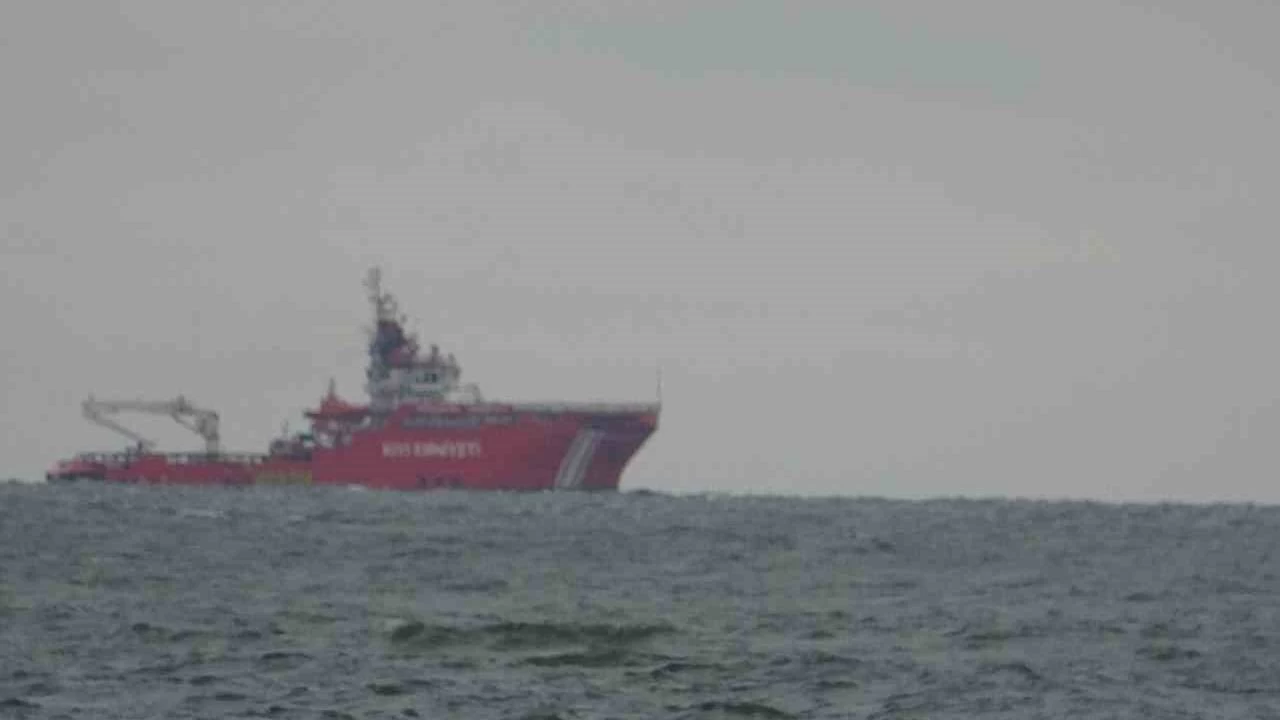 Marmara'da batan geminin mürettebatından bir kişinin cesedine ulaşıldı