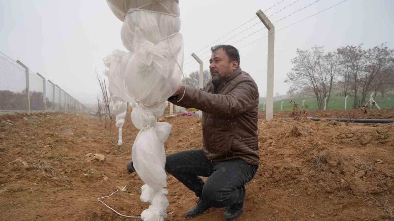 Mart kapıdan baktırdı