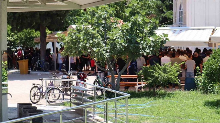 'Maseratili Polis' topra�a verildi