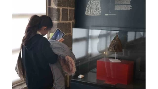 Melik el Eşref Kansu el Guri'nin özel miğferi Diyarbakır'da