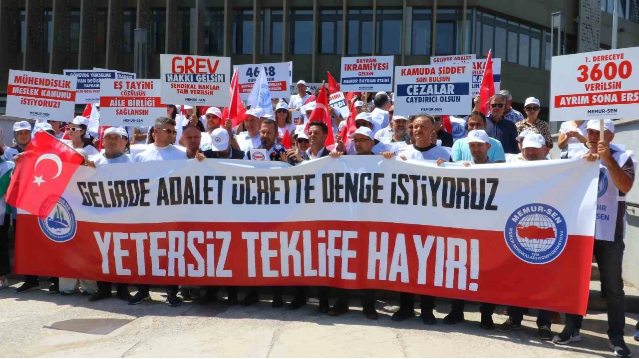 Memur-Sen'den Ankara'da eylem