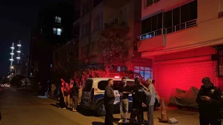 Mersin'de 3 katlı binanın zemini çökmesi: 40 kişi tahliye edildi