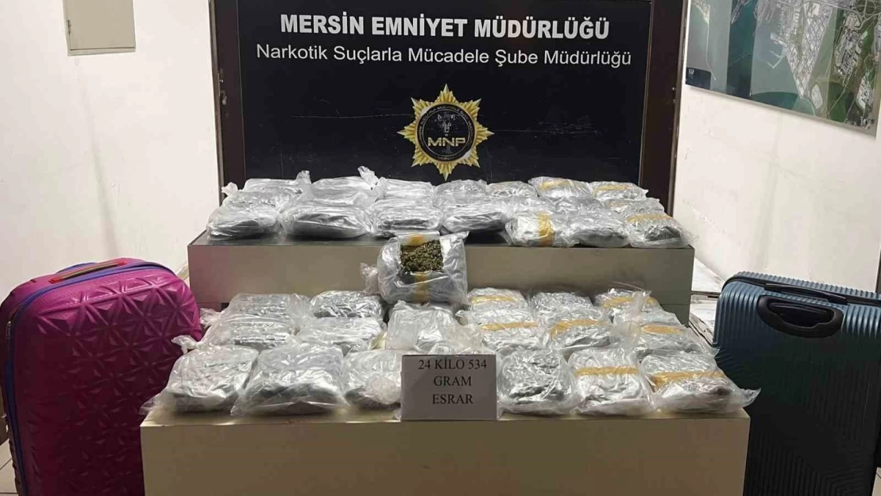 Mersin'de valizlerde kilolarca uyuşturucu ele geçirildi
