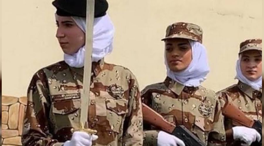 Mescid-i Haram'da kad�n askerler ilk kez g�rev ald�