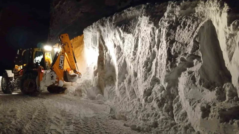 Meteorolojiden 4 il i�in ��� uyar�s�