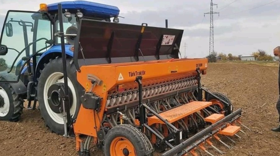 Milli buğday ve arpa tohumu emimi yapıldı