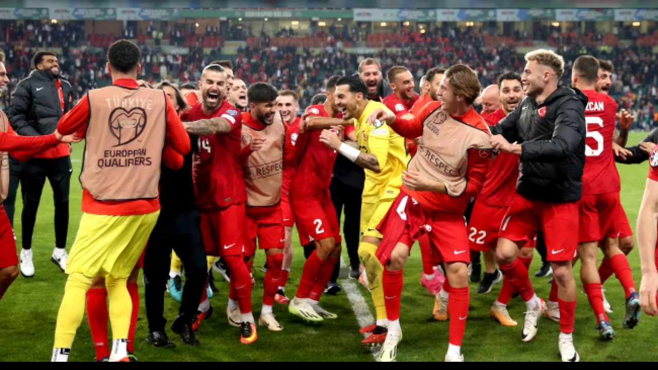 Millilerin iki rakibi belli oldu
