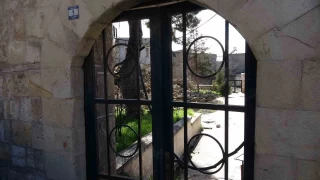Minaredeki, Fransızların attığı top mermisi bulunamadı