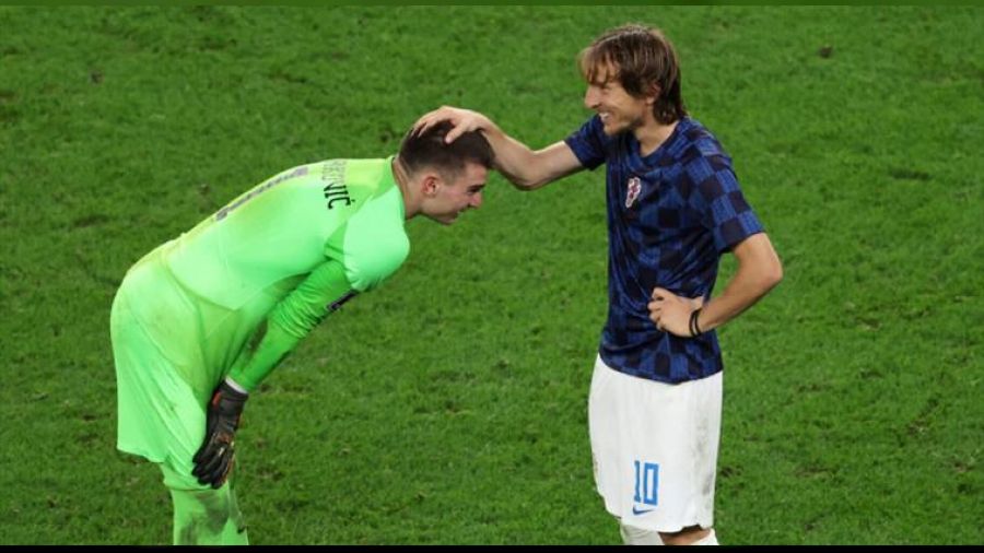 Modric'ten Livakovic’e Fenerbahçe tavsiyesi