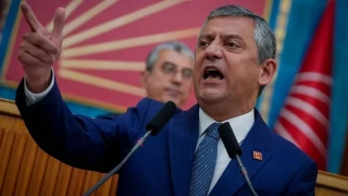  Mutlak butlan karar�yla CHP Genel Ba�kanl�k g�revinden al�nan �zg�r �zel'in 8 Haziran program� belli oldu