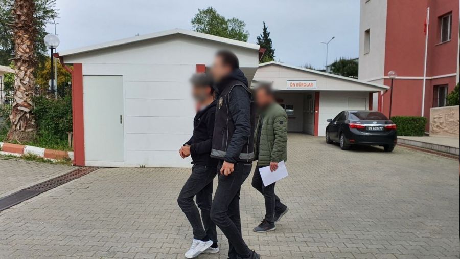 M�zik kutusuna yar�m kilo uyu�turucu saklayan �ah�s tutukland�