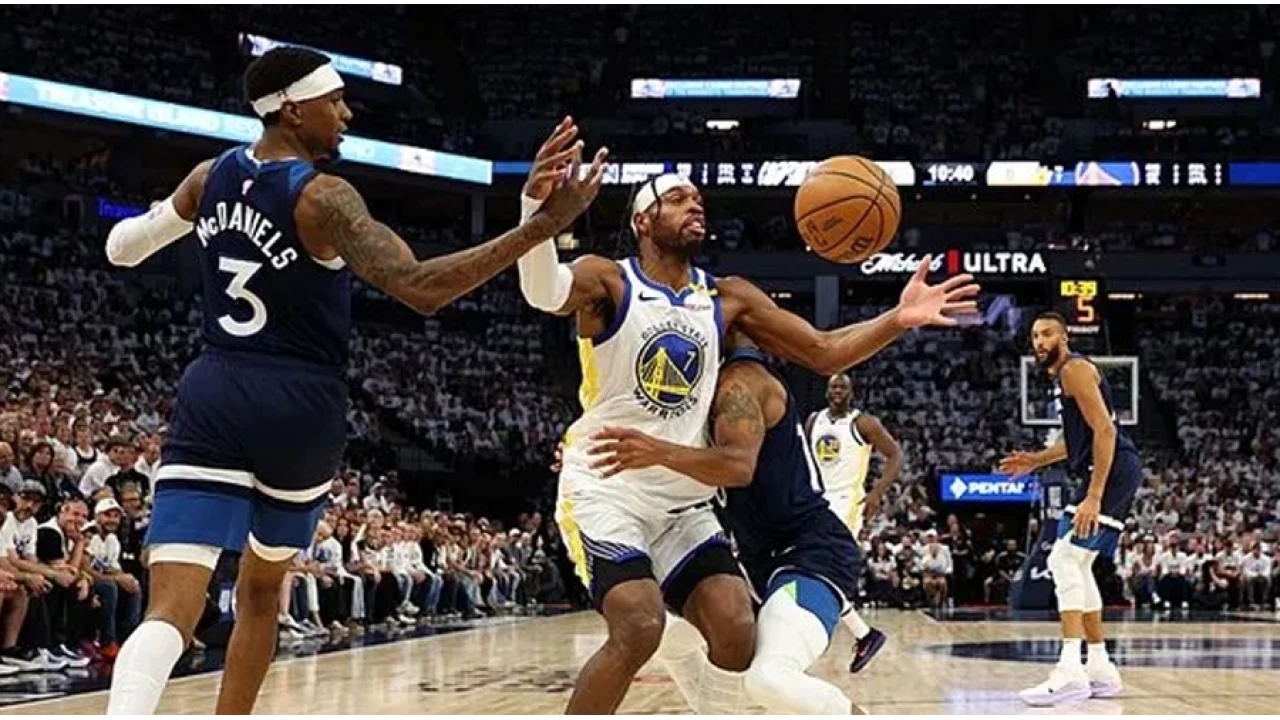 NBA'de Timberwolves, Warriors kar��s�nda seriyi 1-1 yapt�