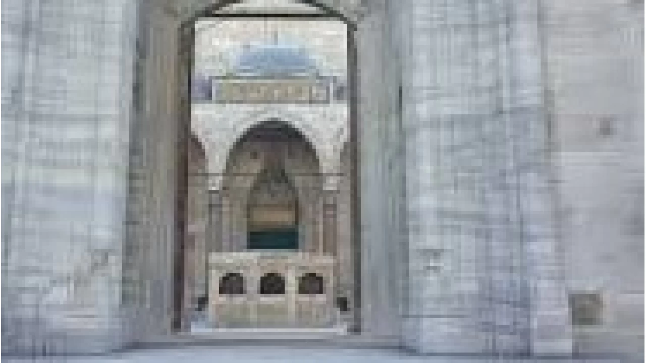 Nev�ehir'de bir ki�i camide �l� bulundu