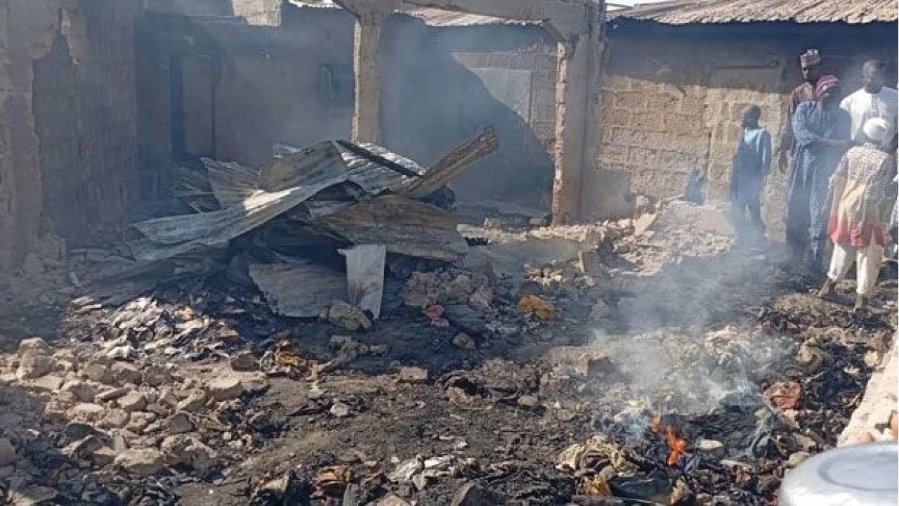Nijerya'da okul yangını: 17 ölü, 12 yaralı