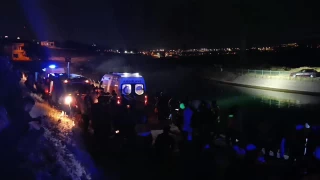 Otomobil sulama kanalna dt: Baba ve olu hayatn kaybetti