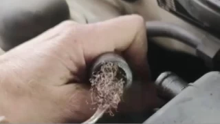 Otomobilin motorundan bulak teli kt... Niin konulmu?