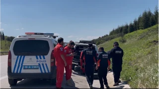 "Otoyola 5 ya��nda �ocuk b�rak�ld�" ihbar� ekipleri alarma ge�irdi