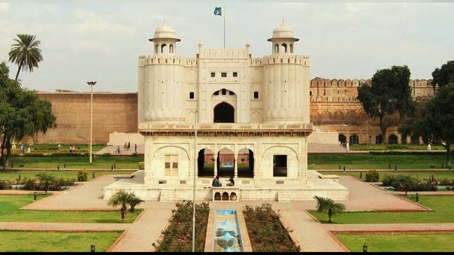 Pakistan Trk turist bekliyor