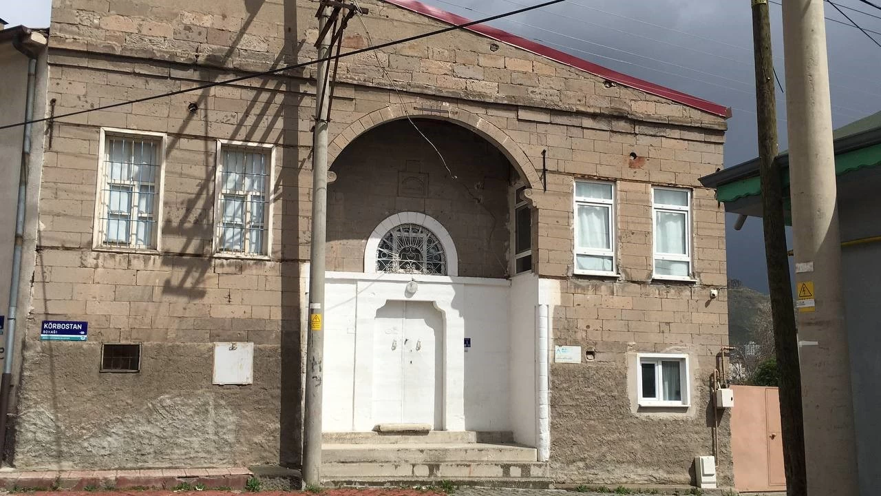 Papa'nın Kayserili olduğu iddiası doğru mu?