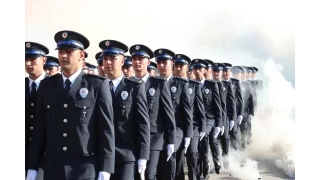 Polis adaylarnn mezuniyet cokusu