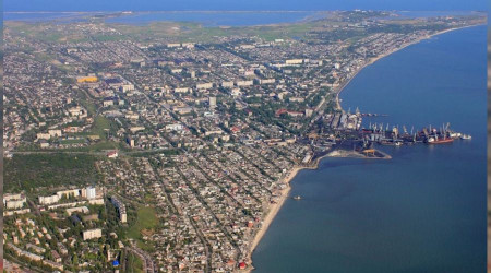 Rus ordusu Berdyansk'teki kamu binalarını ele geçirdi
