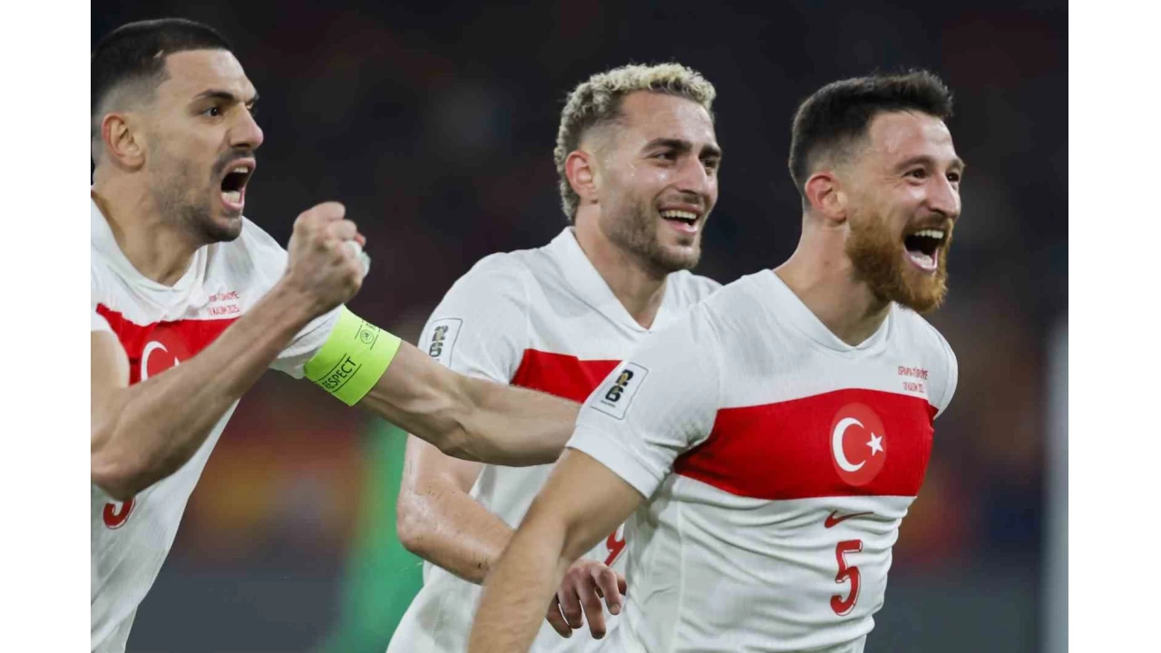 Salih zcan'n milli takmdaki ilk gol sevinci