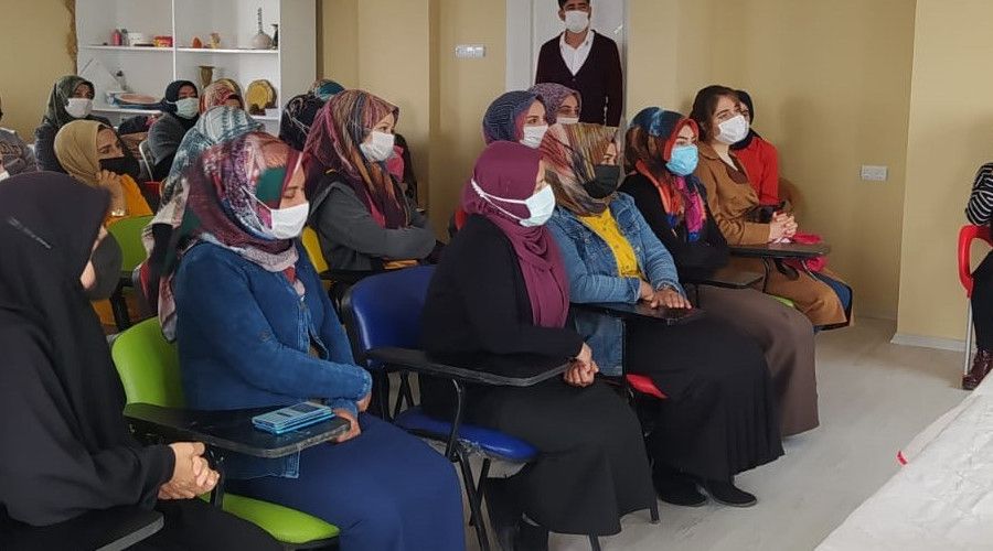 Samsatl� kad�nlara sa�l�kl� beslenme e�itimi verildi