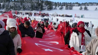 Sarıkamış'ta binler "Bu toprakta izin var" diyerek şehitlerin izinde yürüdü