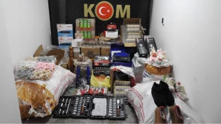 rnak'ta 23 milyon liralk kaak malzeme ele geirildi