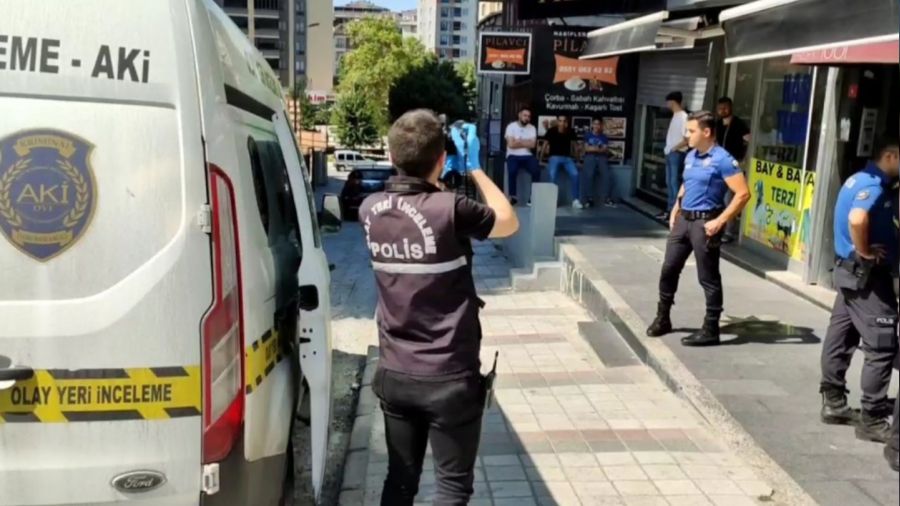 Sultangazi'de kad�n cinayeti