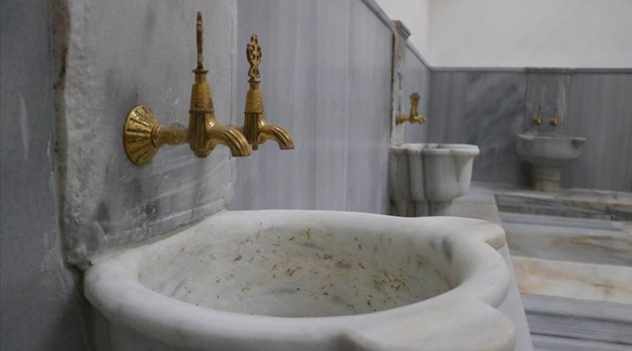 Tarih� hamam g�n say�yor