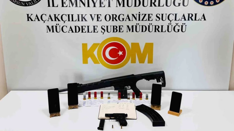 Tefecilik ve doland�r�c�l�k operasyonu: 4 g�zalt�