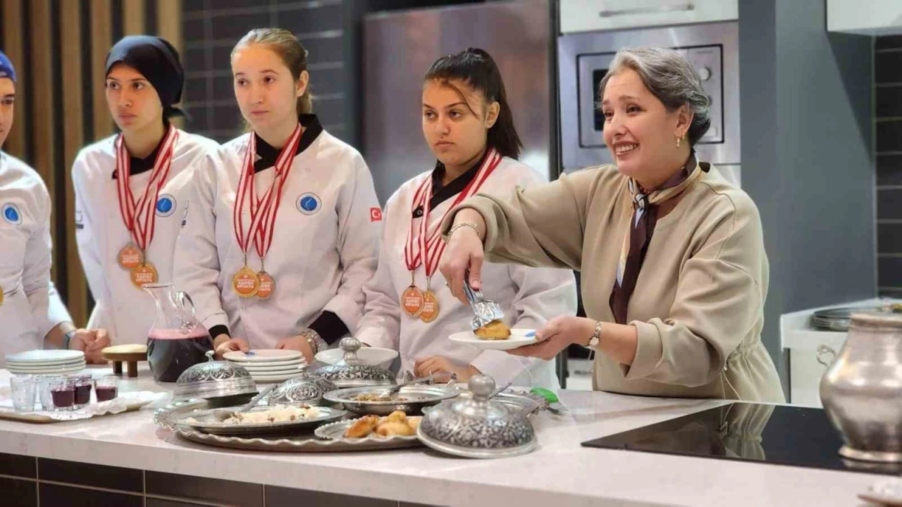 Teknik Anadolu Lisesi rencilerinin 'Gastro' baars