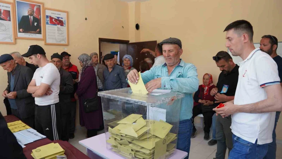Tokat'ta ara se�im tamamland�: 4 beldede ba�kanlar belli oldu