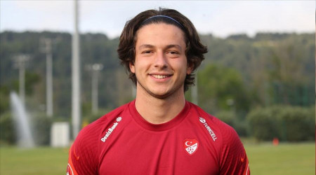 "Trabzonspor'a oturmaya değil oynamaya geldim"