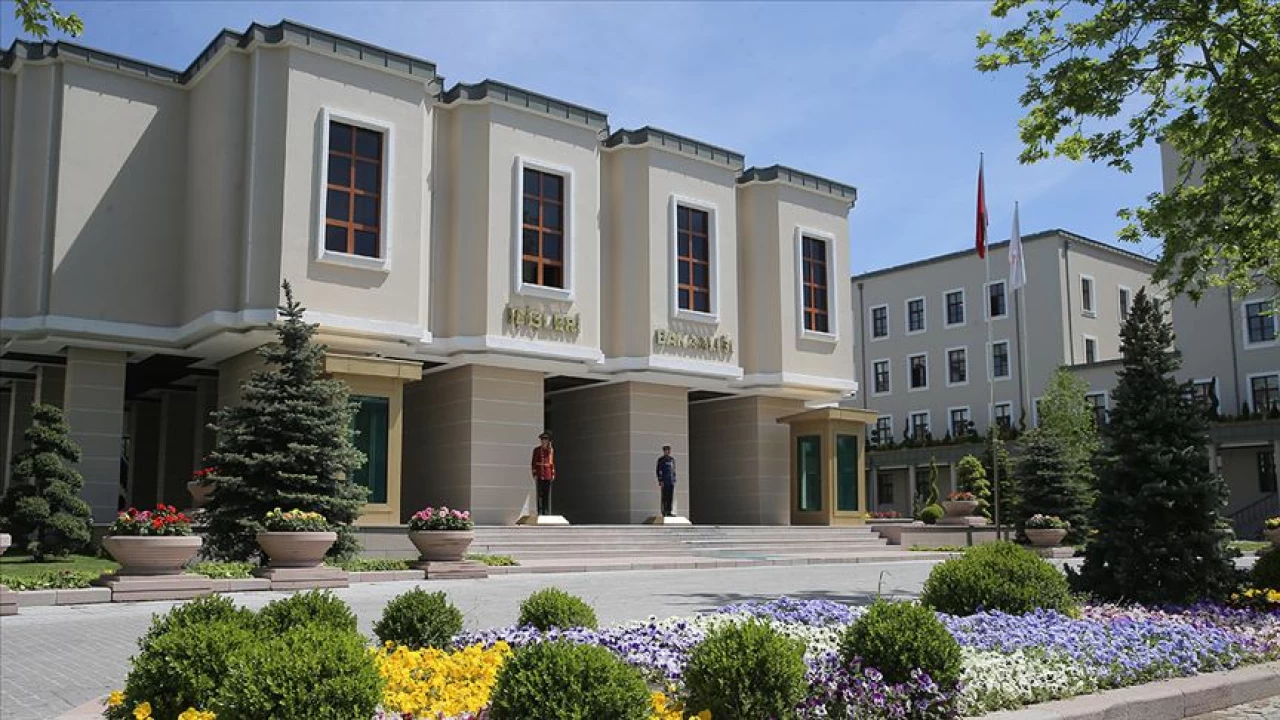Tunceli ve Ovac�k belediye ba�kanlar� g�revden al�nd�